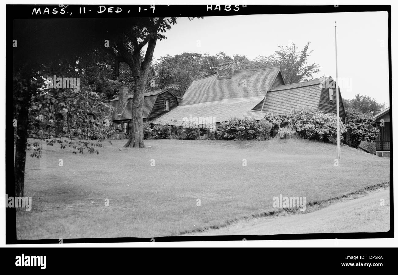 Foto-Thos. T. Waterman. Juni von 1936 ANSICHT NORDWESTEN - Jonathan Fairbanks House, 511 East Street, Dedham, Norfolk County, MA Stockfoto