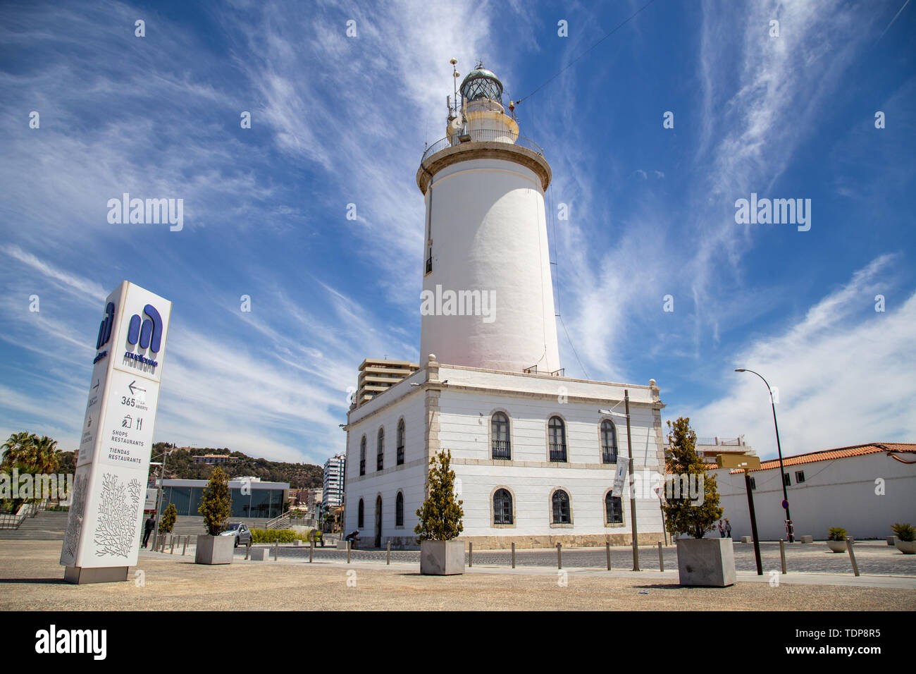 Leuchtturm La Farola in Malaga, Spanien Stockfoto