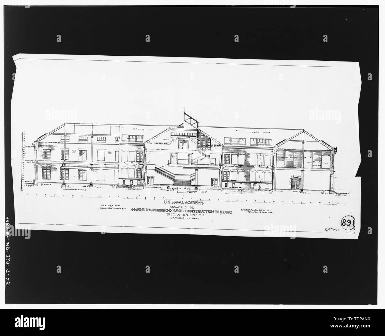 Kopie der Zeichnung (Von der Abteilung des Marine, öffentliche Archive, Annapolis, MD) Ernest Flagg, Architekt, C. 1905 QUERSCHNITT DER HINTEREN HÖHE: US Naval Academy, Isherwood Hall, Annapolis, Anne Arundel County, MD; Flagg, Ernest; Isherwood, Benjamin Franklin; Noel Bauunternehmen; Harrison und Palmer, Incorporated; RTKL; Hennebique, Francois; Unbekannt, Fotograf; Earle, Lawrence P, Historiker Stockfoto