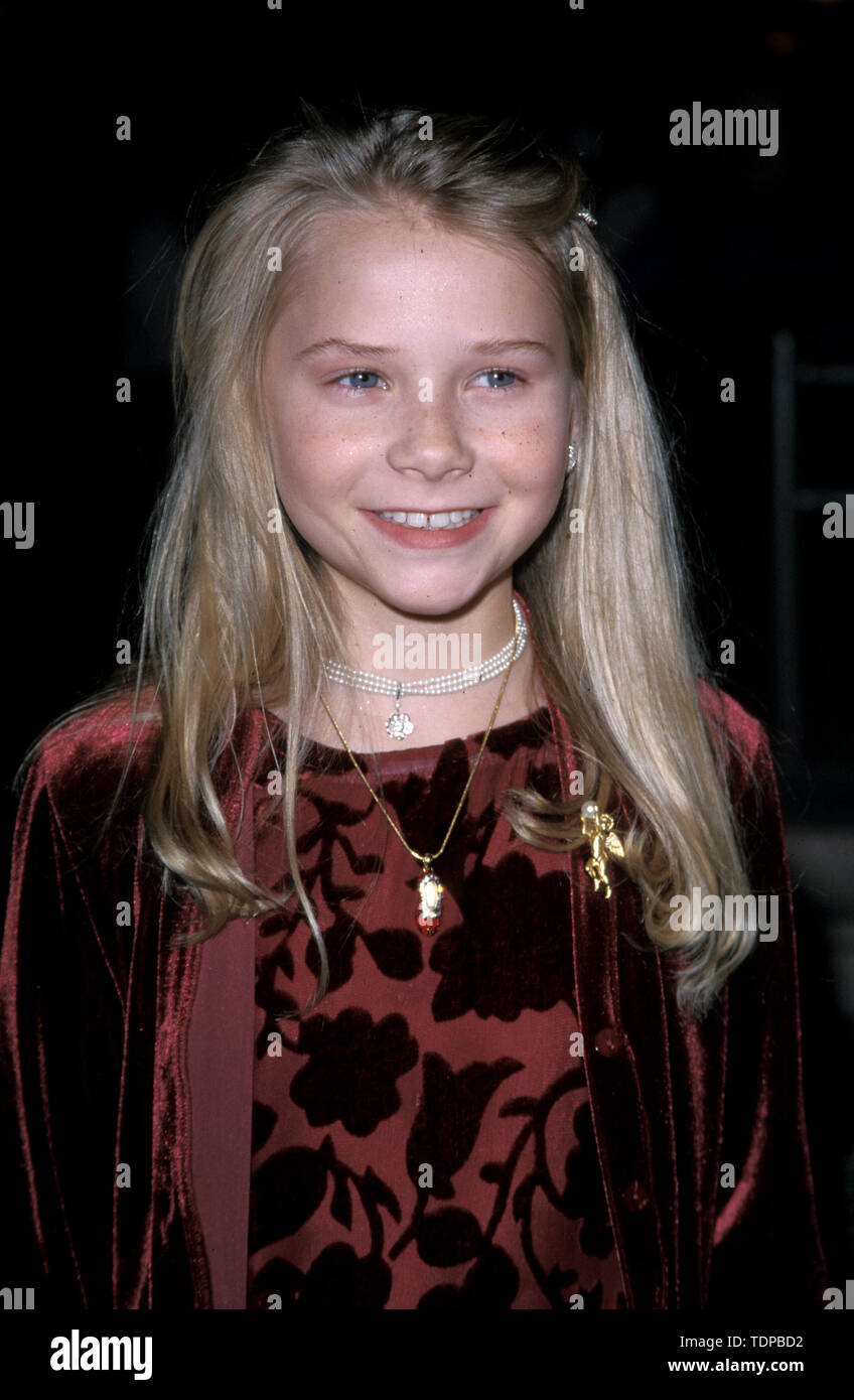 Dez 10, 1998, Los Angeles, CA, USA; junge Schauspielerin Mika Boorem bei der Premiere von 'Mighty Joe Young". (Bild: Chris Delmas/ZUMA Draht) Stockfoto