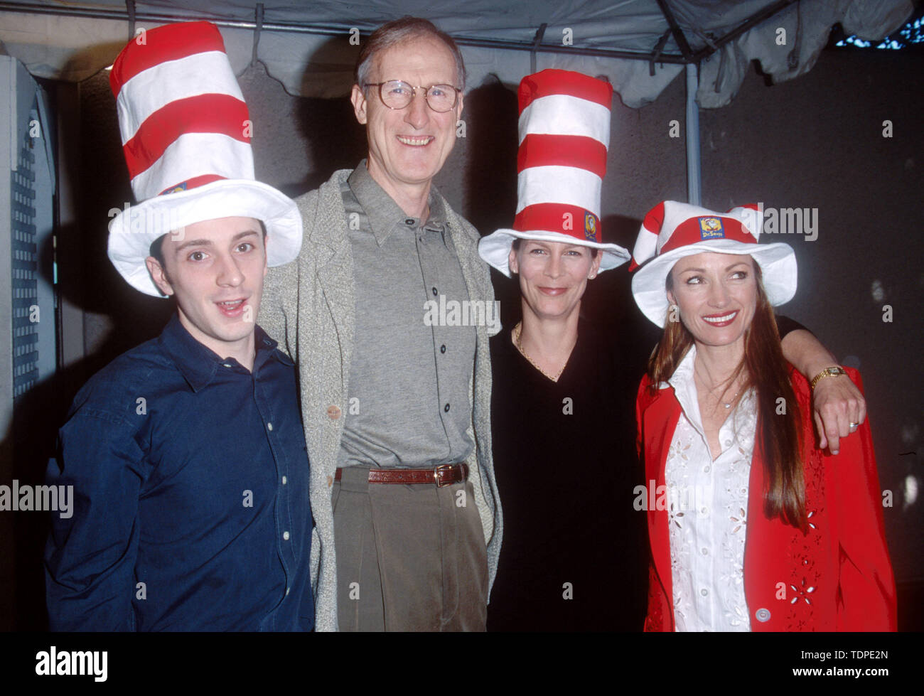 Mär 02, 1999, Los Angeles, CA, USA; Schauspieler Jamie Lee Curtis, Jane Seymour, Steve Burns und James Cromwell in der 'Lesen durch 9' Veranstaltung.. (Bild: Chris Delmas/ZUMA Draht) Stockfoto