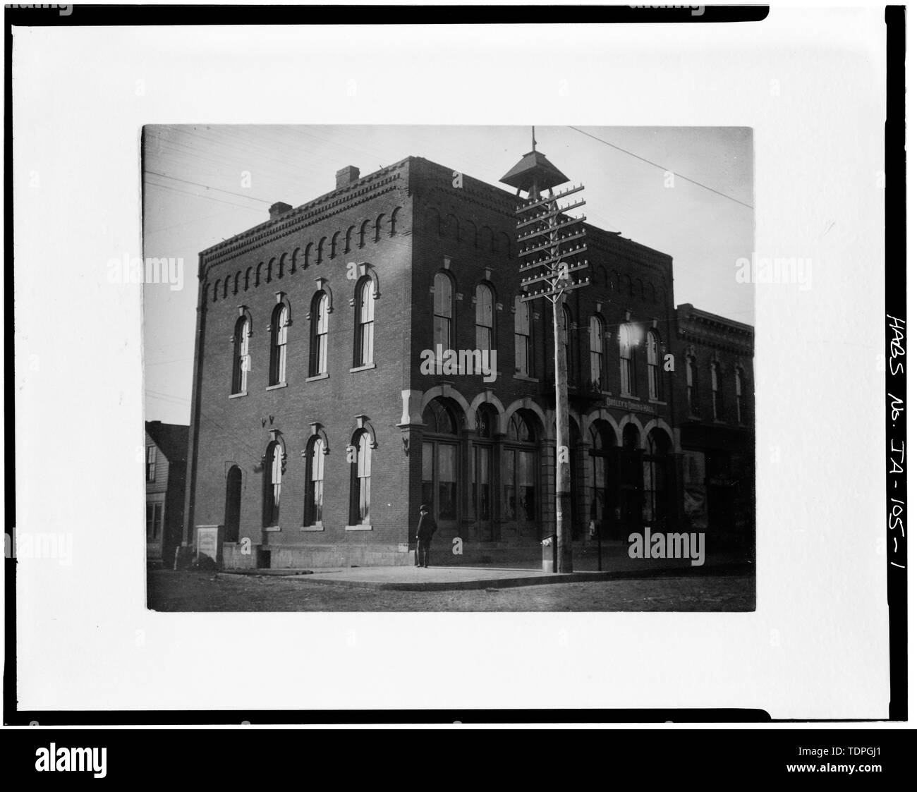 Datum unbekannt, wahrscheinlich ca 1880-1910 HAUPTFASSADE UND SEITE - Rathaus, Achten und allen Straßen, Boone, Boone County, IA Stockfoto