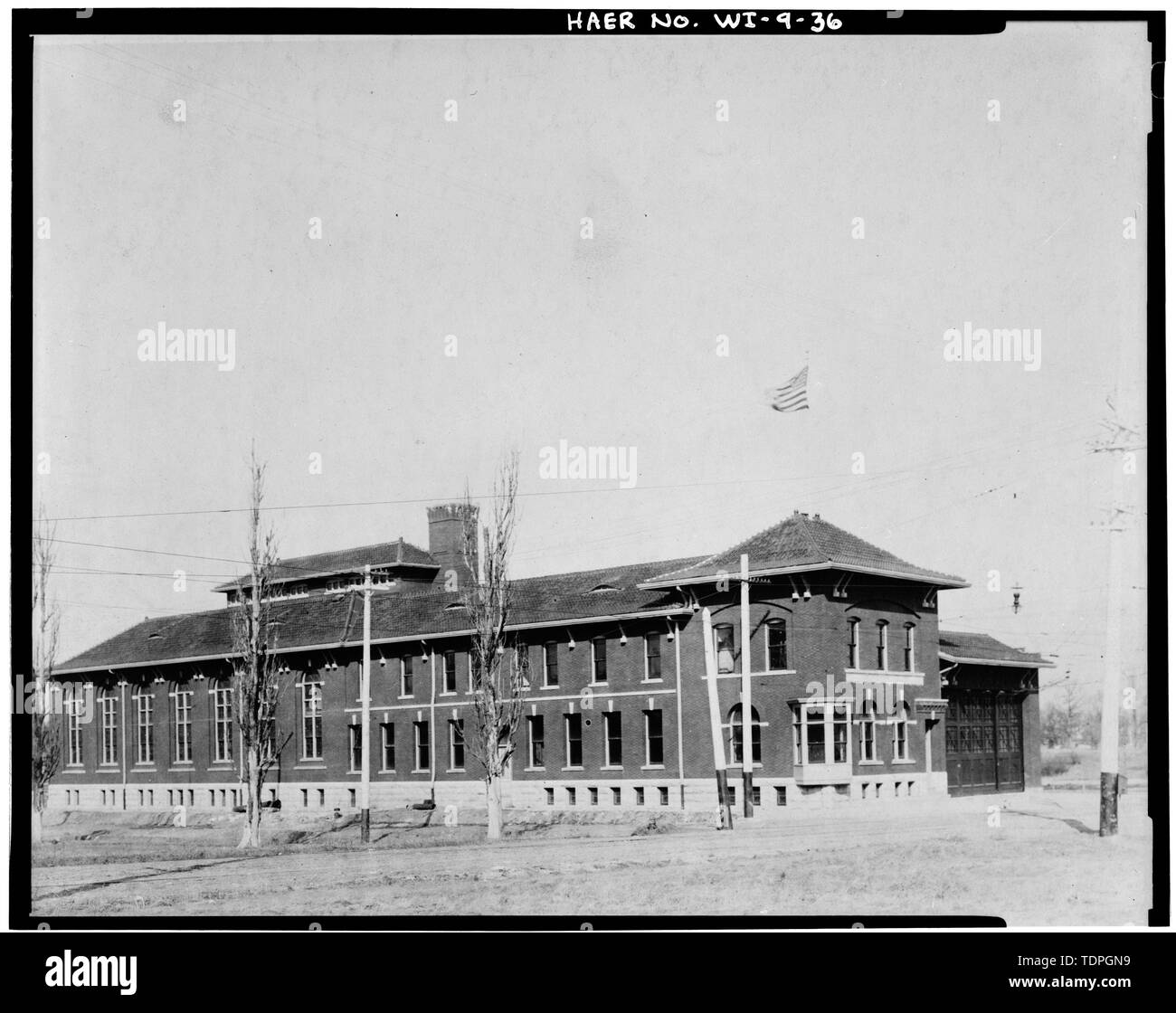 . Fotograf unbekannt, 1904 FASSADE UND WESTSEITE der neu errichteten Gebäude. Blick auf ost-nordöstlich. - Milwaukee Licht, Wärme und Traction Company, 8335 West Lapham Street, West Allis, Milwaukee County, WI; Villard, Henry Stockfoto