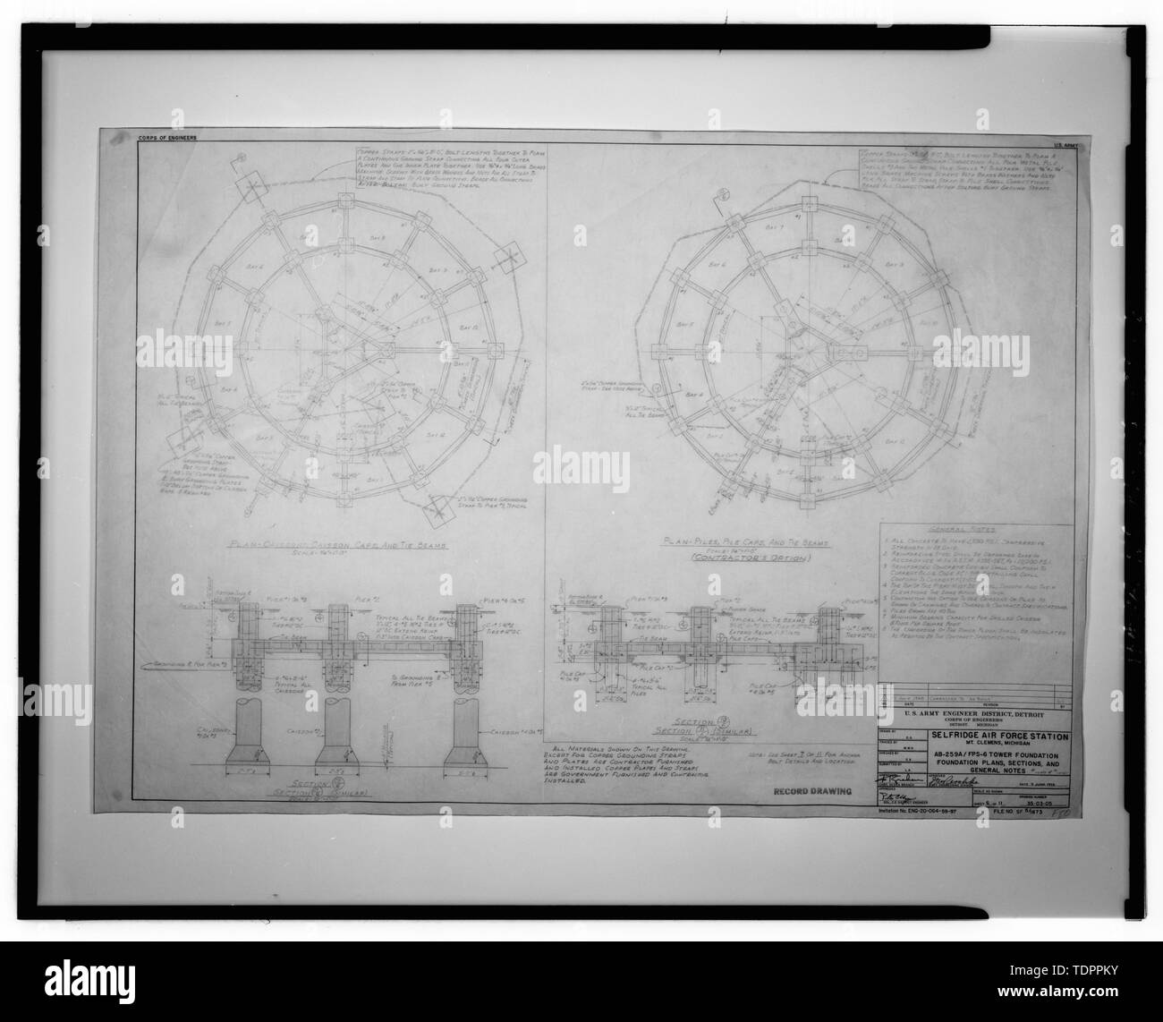 Fotografische Kopie der ursprünglichen Konstruktion Zeichnung, FUNDAMENTPLAN, Abschnitte und merkte, Blatt 6 von 11, Zeichnung Nr. 35-03-05 SF 5-1673, U.S. Army Engineer District, Detroit, Korps der Ingenieure, 9. Juni 1959, auf Datei Selfridge Base Museum. - Selfridge Feld, Gebäude Nr. 1041, westlich von E Straße, nördlich von D Street, Mount Clemens, Macomb County, MI Stockfoto