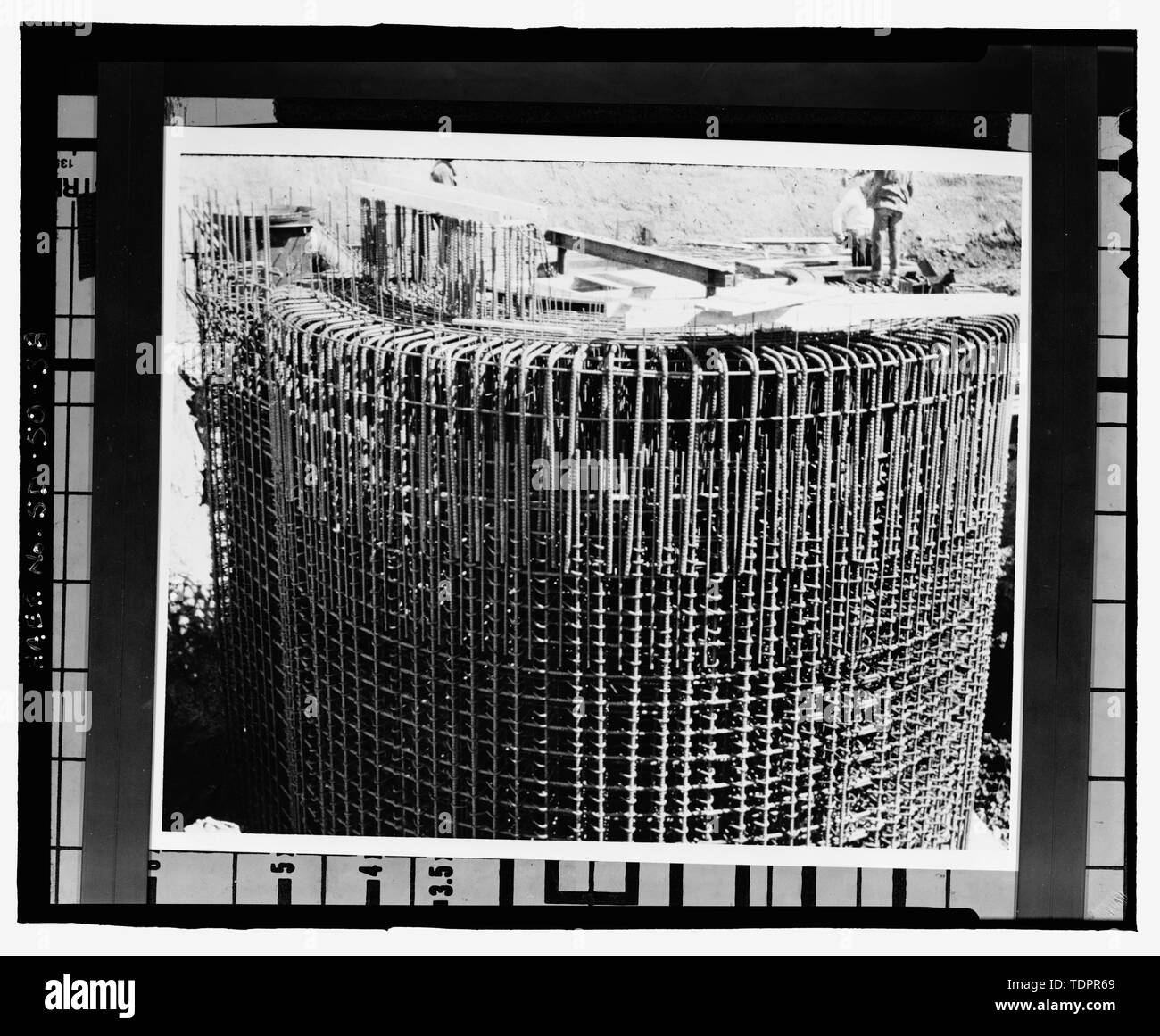 Fotografische Kopie von Foto (Ca. 1962, original Drucken im Besitz von Peter Kiewit Söhne Co., Omaha, Nebraska) Fotograf unbekannt. Blick vom Verstärken von Stahl, die Oberseite der Startrampe - Ellsworth Air Force Base, Delta Flug, 10 km Radius um Exit 127 off Interstate 90, Innenraum, Jackson County, SD; Hess, Roise und Unternehmen, Auftragnehmer; Wegman-French, Lysa, Sender; Lyon, Robert, Fotograf; Lauber, John W, Historiker Stockfoto
