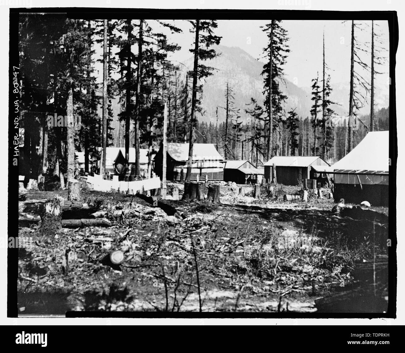 Fotografische Kopie von Foto, Fotograf unbekannt, 29. Juli 1916 (original Drucken bei US-Büro der Reklamation oberen Columbia Bereich Büro, Yakima, im Bundesstaat Washington). Lager 2, allgemeine Ansicht. - Keechelus Dam, Yakima Fluss, 10 km nordwestlich von Easton, Easton, Kittitas County, WA; US-Büro der Reklamation; Edel, T A; Charles, L J; Swigart, Charles H; Baldwin, E H; Crownover, C E; Fraserdesign, Auftragnehmer; Louter, David, Sender; Fraser, Clayton B, Fotograf Stockfoto