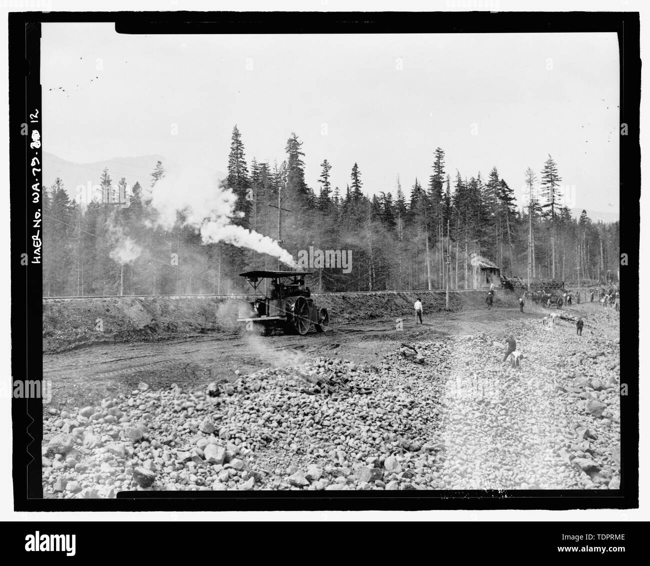 Fotografische Kopie von Foto, Fotograf unbekannt, August 1912 (original Drucken bei US-Büro der Reklamation oberen Columbia Bereich Büro, Yakima, im Bundesstaat Washington). Methode der BAU DAM NACH ENTFERNEN DER DOUBLES - kachess Kachess Staudamm, Fluss, 1,5 Meilen nördlich der Interstate 90, Easton, Kittitas County, WA; Avery, Christine, Sender Stockfoto