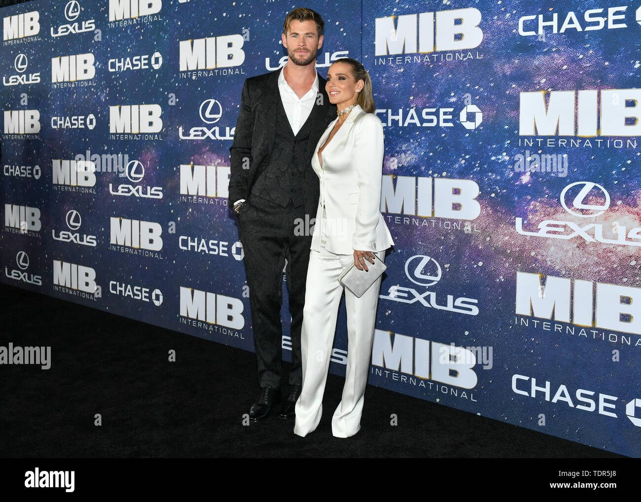 Chris Hemsworth und Elsa Pataky besuchen Die 'Men in Black International' Weltpremiere auf AMC Loews Lincoln Square 13 Am 11. Juni 2019 in New York Cit Stockfoto