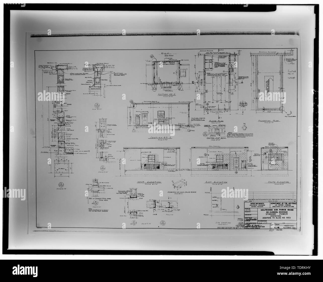 Fotografische Kopie der Konstruktionszeichnung, datiert vom Oktober 29, 1958, Giffels und Rossetti, Architects-Engineers, Detroit, im Besitz von Selfridge Base Museum, Mt. Clemens, Michigan. STANDBY POWER UNIT, architektonische, neben Geb., 853, Blatt 3 von 12. - Selfridge Feld, Gebäude Nr. 853, nördlich von Taxiway H, östlich von Nord-süd-Piste, Mount Clemens, Macomb County, MI Stockfoto