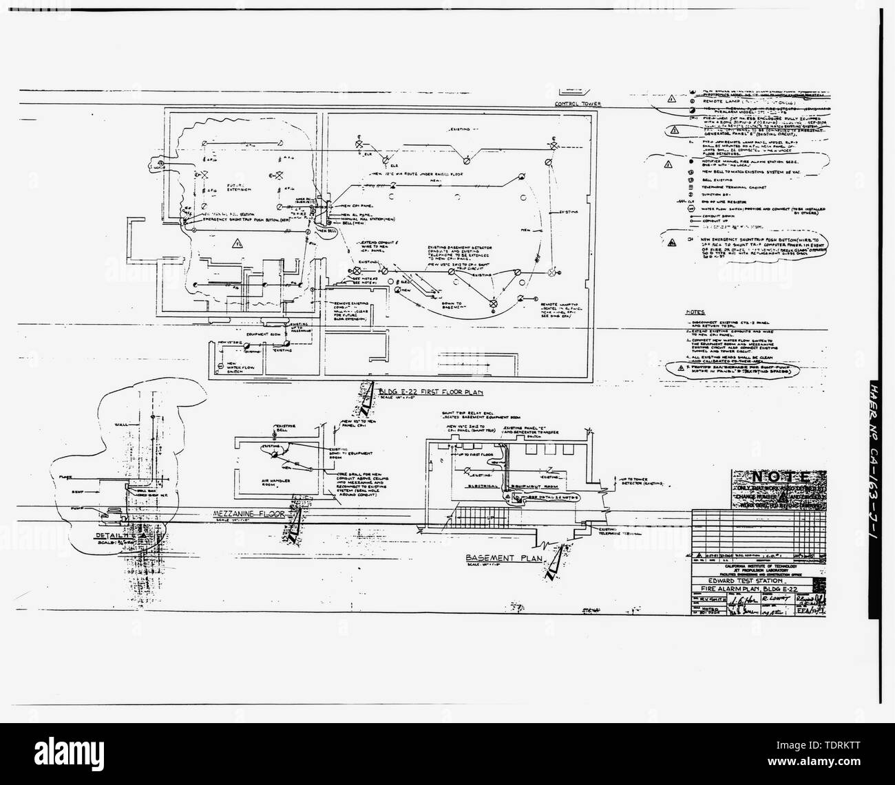 Fotografische Kopie der Feueralarm Plan für Kontrolle und Aufzeichnung Center Gebäude 4221 - E-22, Leitungsverlauf der Zimmer. Kalifornien Institut für Technologie, Jet Propulsion Laboratory, Anlagenbau' Edwards Test Station, Brandschutz Alarmplan, Gbd. E-22", Zeichnung Nr. EFA--11-1, 15. Dezember 1961. - Jet Propulsion Laboratory Edwards, Kontrolle und Aufzeichnung Center, Edwards Air Force Base, Bor, Kern County, CA Stockfoto
