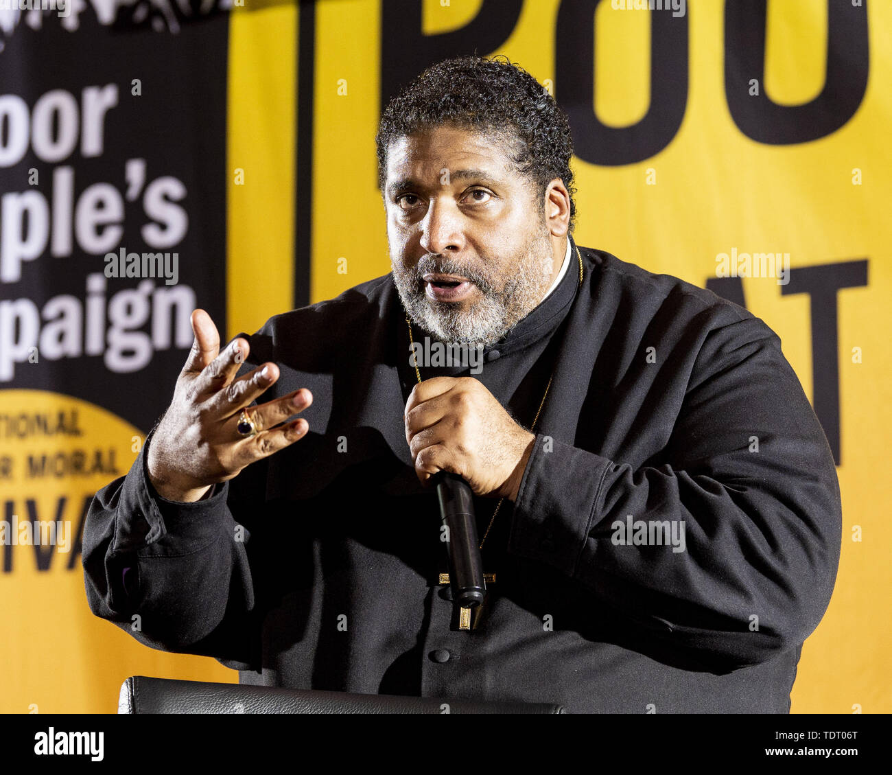 Washington, DC, USA. 17 Juni, 2019. Pfr. Dr. William J. FRISEUR II auf die armen Leute des sittlichen Handelns Kongress statt, an der Trinity Washington University in Washington, DC am 17. Juni 2019. Quelle: Michael Brochstein/ZUMA Draht/Alamy leben Nachrichten Stockfoto