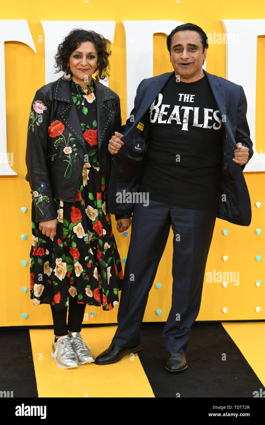 London, Großbritannien. Juni, 2019 18. LONDON, GROSSBRITANNIEN. Juni 18, 2019: Meera Syal und Sanjeev Baskhar ankommen für die UK-Premiere von 'Gestern' im Odeon Luxe, Leicester Square, London. Bild: Steve Vas/Featureflash Credit: Paul Smith/Alamy leben Nachrichten Stockfoto