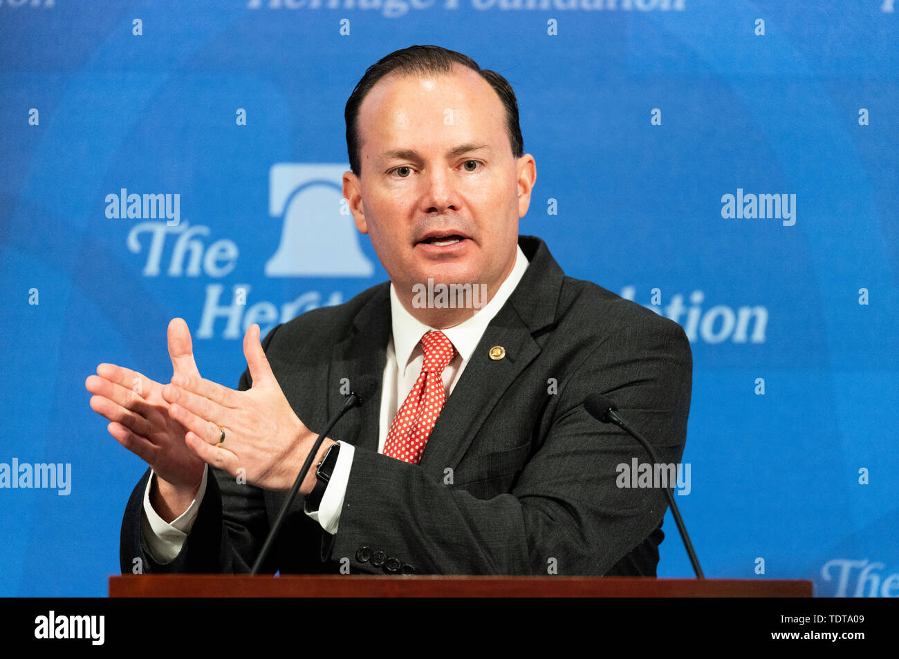 Washington, United States. Juni, 2019 18. Der US-Senator Mike Lee (R-UT) bei der Heritage Foundation in Washington, DC. Credit: SOPA Images Limited/Alamy leben Nachrichten Stockfoto