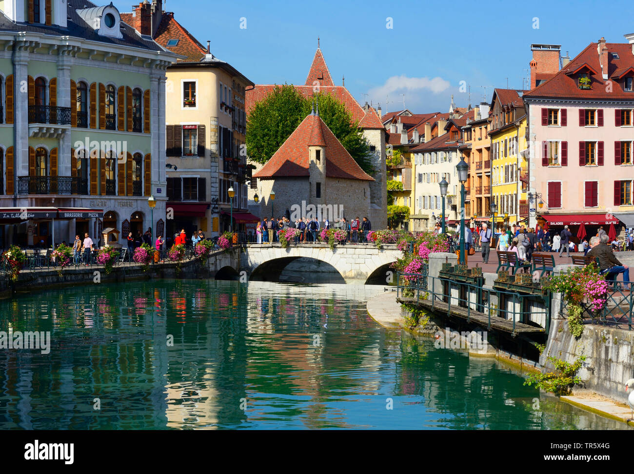 Im Zentrum der Altstadt von Annecy, mit Palast von L'Isle, Frankreich, Savoie, Haute-Savoie, Annecy Stockfoto