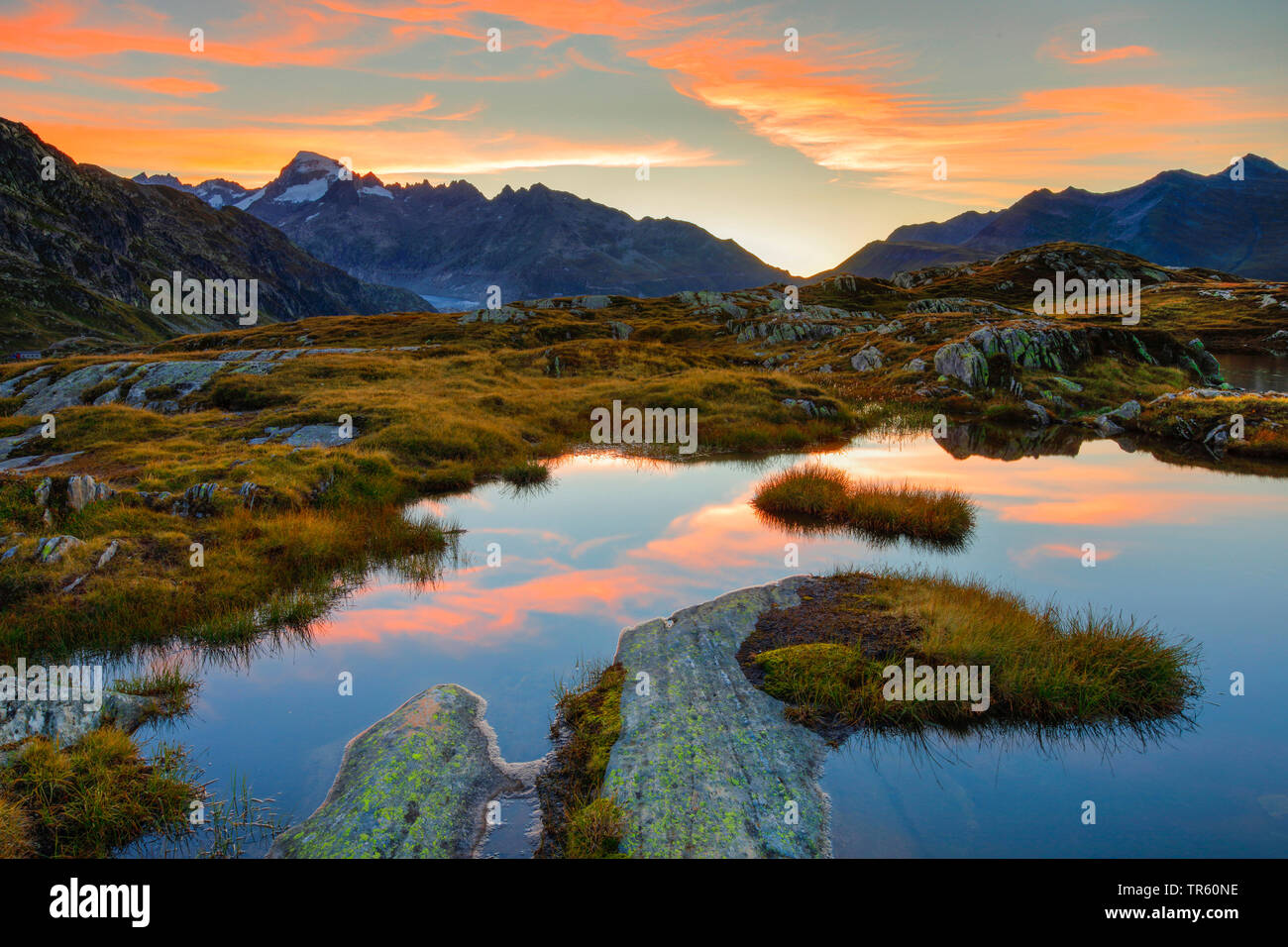 Galenstock Berg- und Furkapass in der Morgen, der Schweiz, den Urnerboden Stockfoto