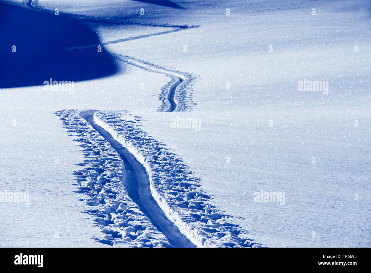 Skitouren Spuren im Schnee, Frankreich, Savoie, Val d Isere Stockfoto