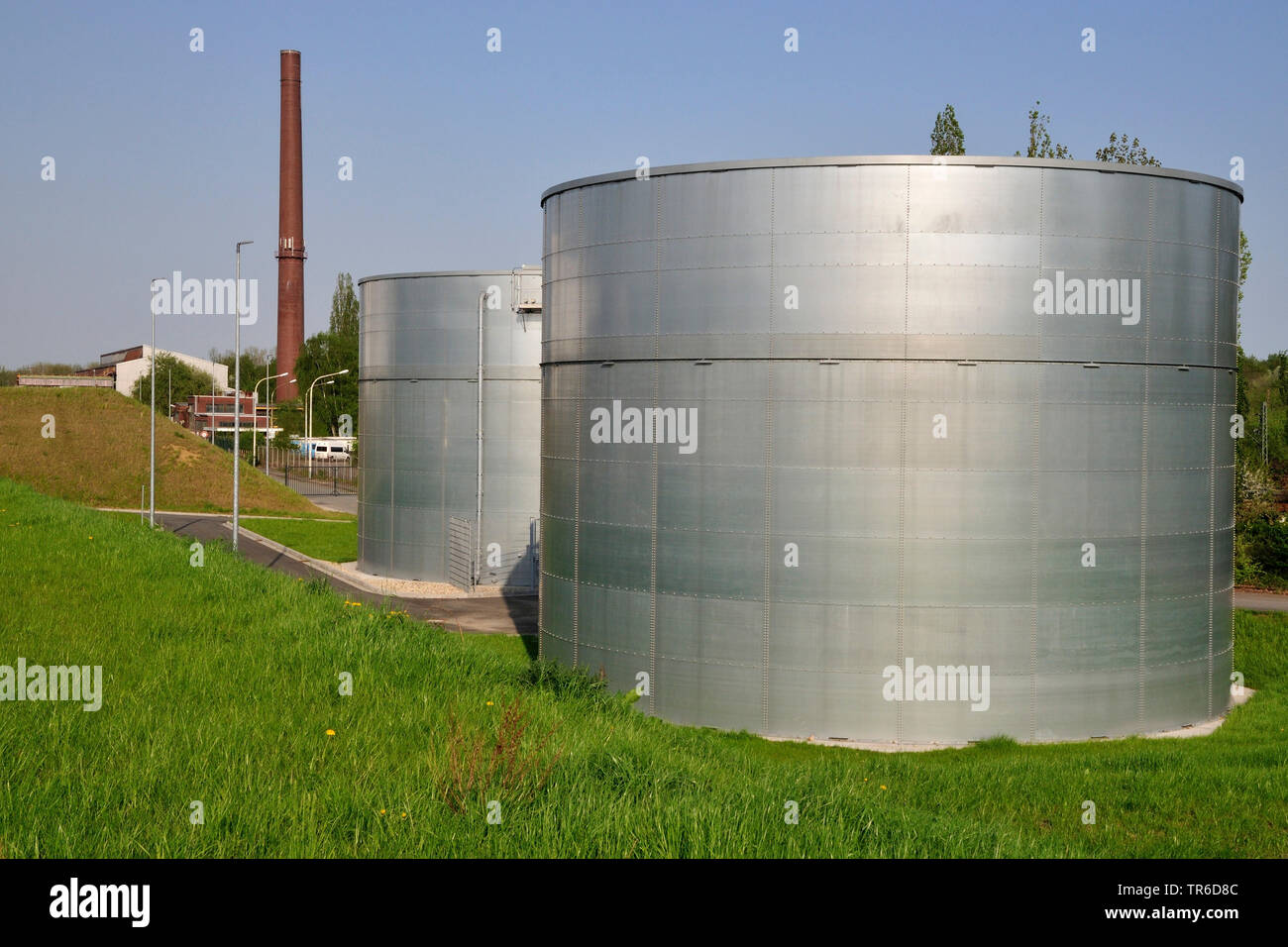 Löschmittel Tanks von Opel distribution center, Deutschland, Nordrhein-Westfalen, Ruhrgebiet, Bochum Stockfoto