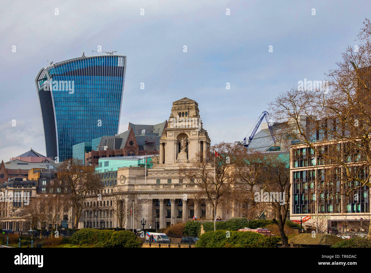 20 Fenchurch Street und Vier Jahreszeiten Hotel im Vordergrund, Vereinigtes Königreich, England, London Stockfoto