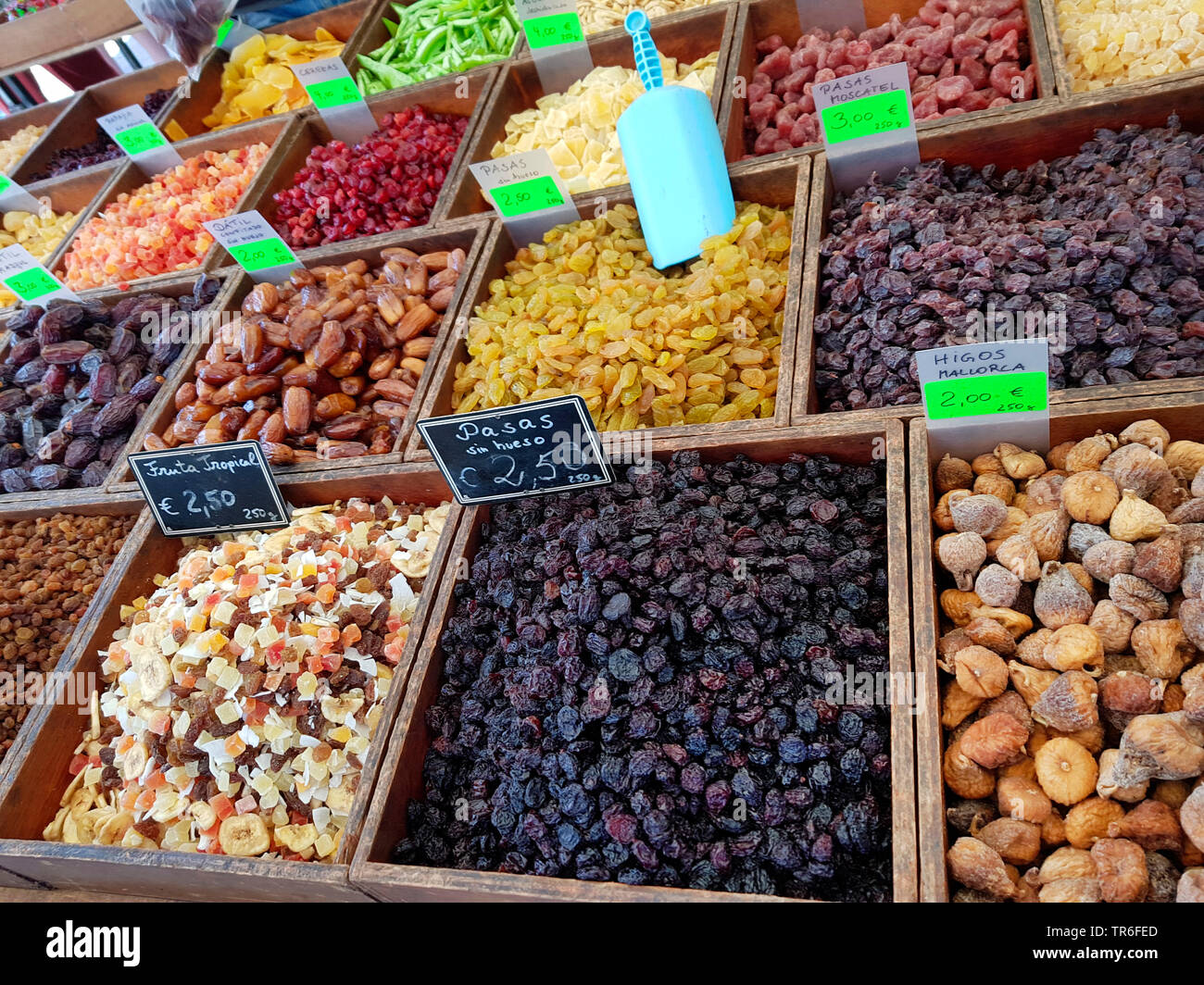 Marktstand mit getrockneten Früchten, Spanien, Balearen, Mallorca Stockfoto