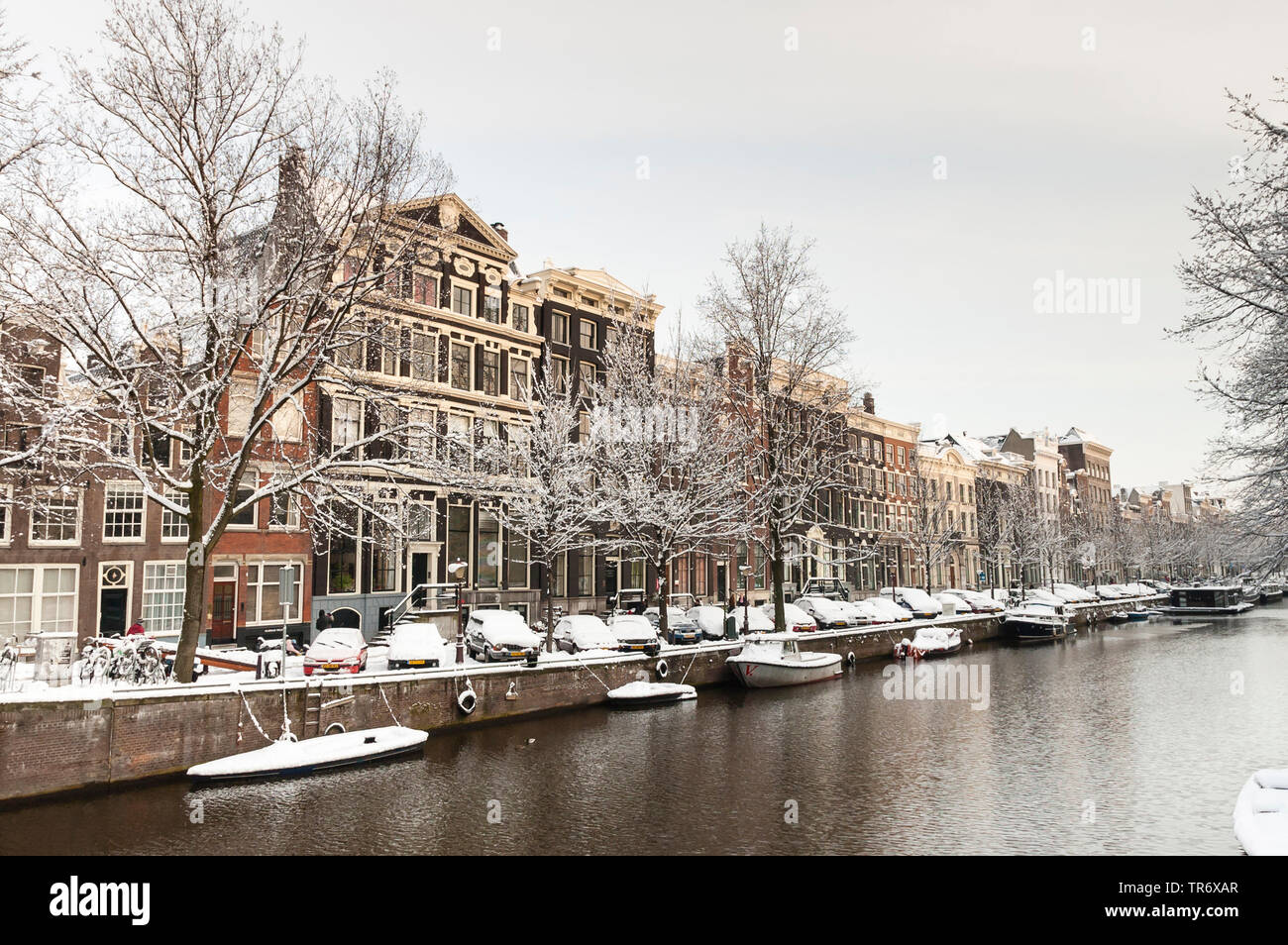 Stadtbild von schneebedeckten Amsterdam, Niederlande, Noord-Holland, Amsterdam Stockfoto