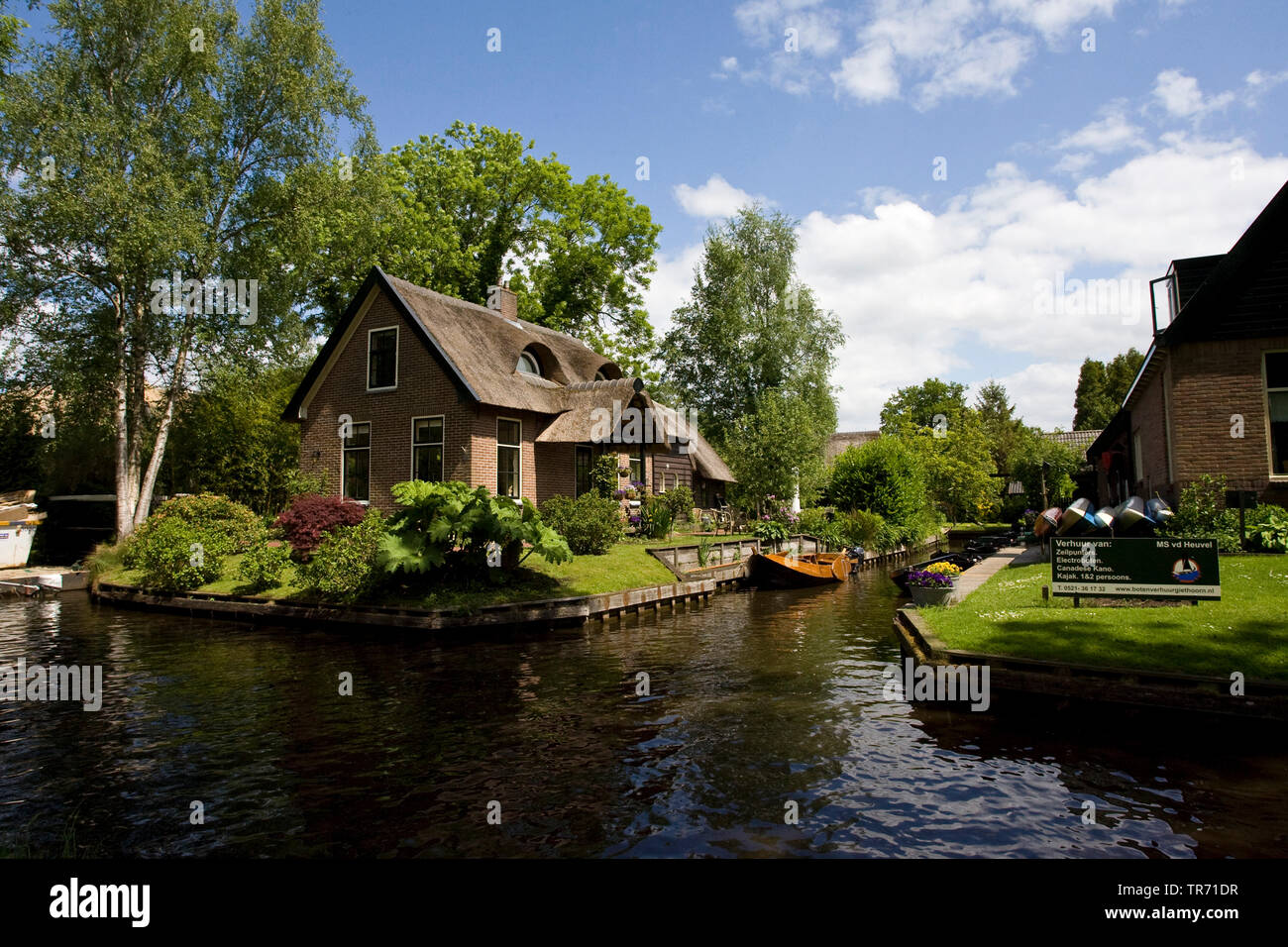 Kanäle und Farm in Giethoorn, Niederlande Stockfoto