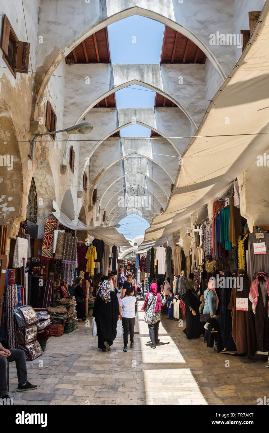 Khan al-Khayyatin oder Schneiderei Karawansereien in der Altstadt von Tripolis, Libanon Stockfoto