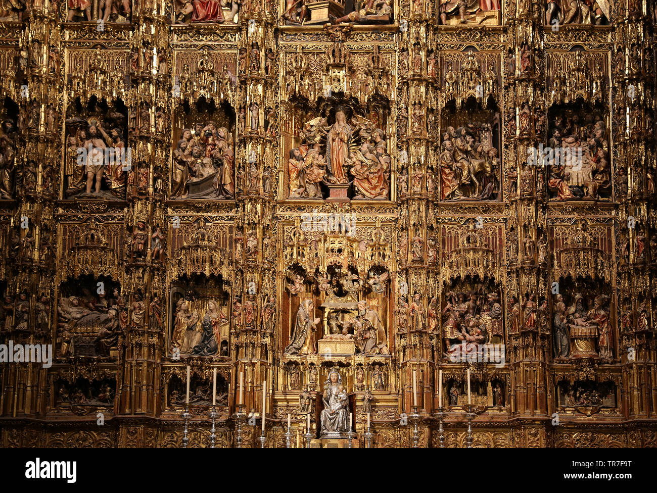 Spanien. Sevilla. Kathedrale. Altarbild. Von der flämischen Bildhauer Pedro Dancart, 1482 ausgeführt. Stockfoto