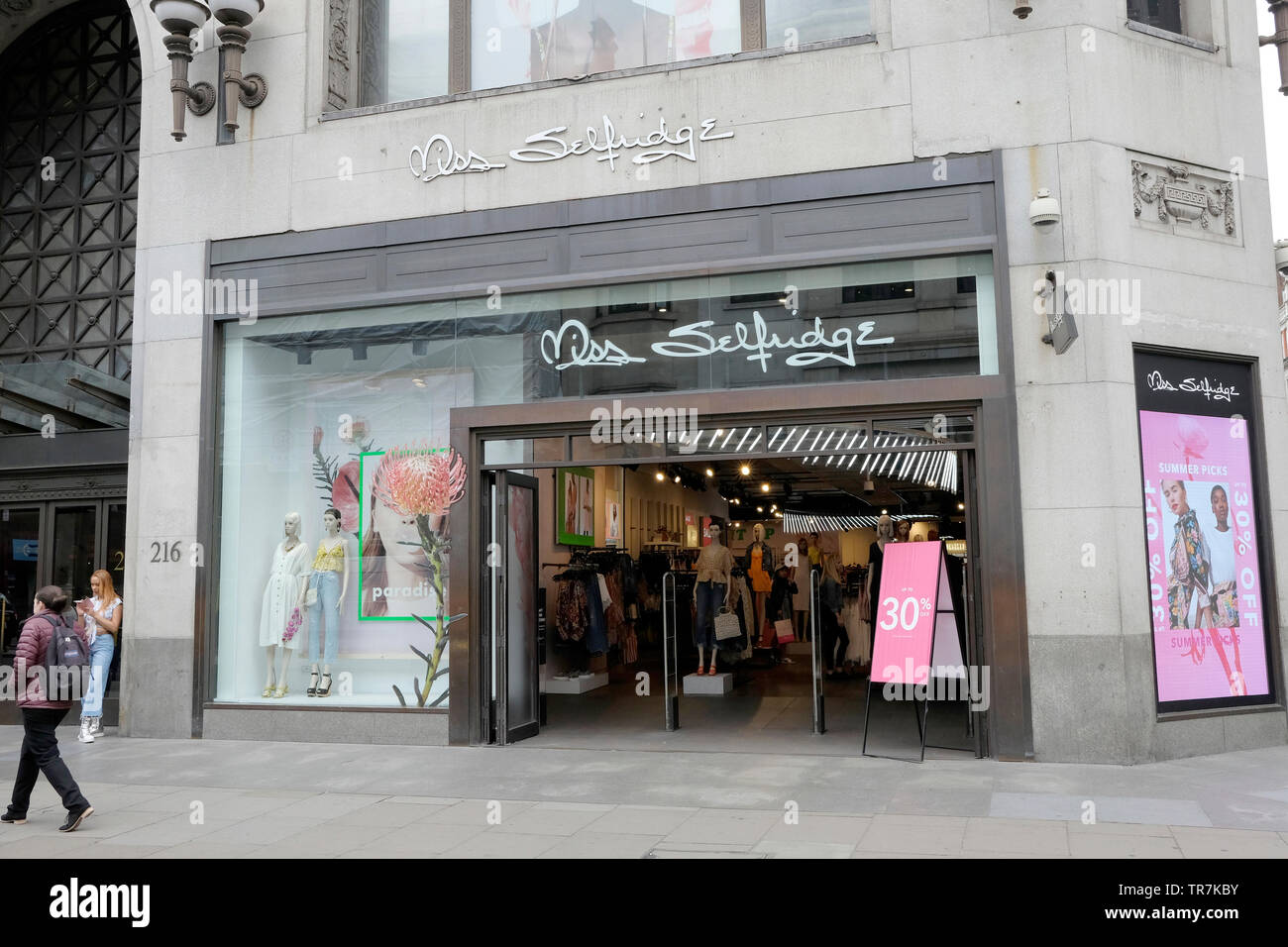 Eine allgemeine Ansicht von Miss Selfridge auf der Oxford Street, London, UK Stockfoto