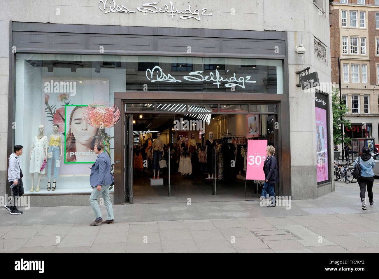 Eine allgemeine Ansicht von Miss Selfridge auf der Oxford Street, London, UK Stockfoto