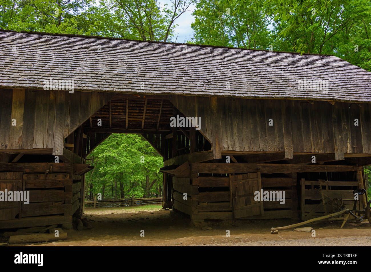 Die Architektur Design eines Cantilevers Scheunen sind meist in den Appalachen gefunden, die meisten wurden zwischen 1870 und 1915 Stockfoto