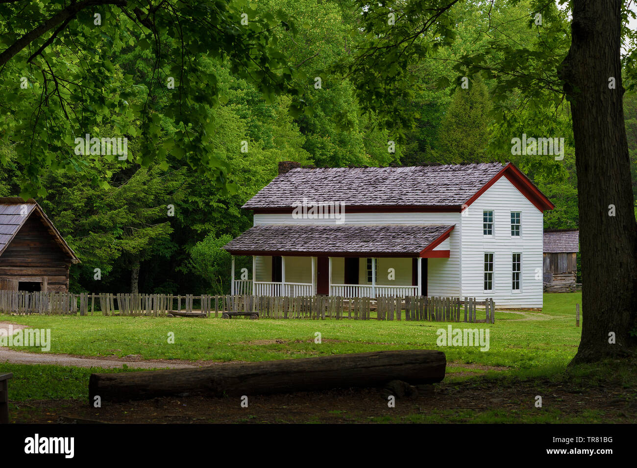 Gregg-Cable Haus im Jahr 1879 erbaut, ist nicht nur ein Haus für die Familie, sondern auch ein General Store in Cades Cove Tal in Tennessee Great Smoky Mounta Stockfoto