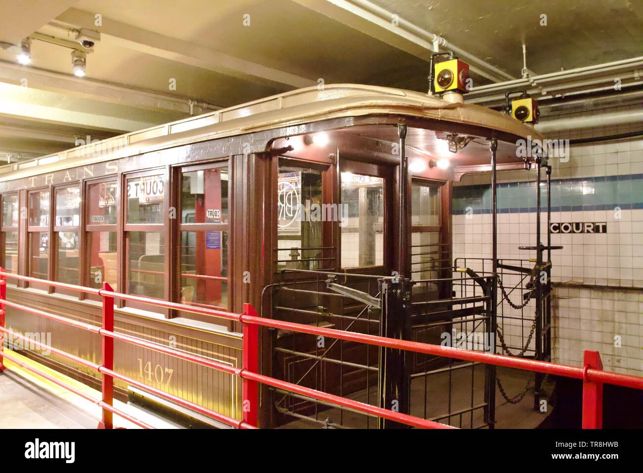 Jahrgang u-Bahn am Hof Street in New York Transit Museum, Brooklyn, New York City Stockfoto