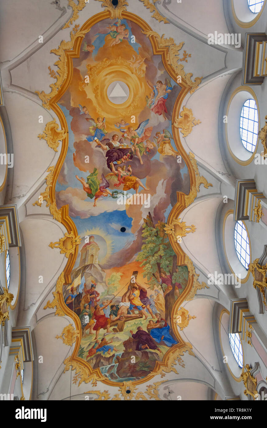 München, Deutschland - 01 November, 2018: Innere der St. Peter's Kirche oder Peterskirche in München Stockfoto