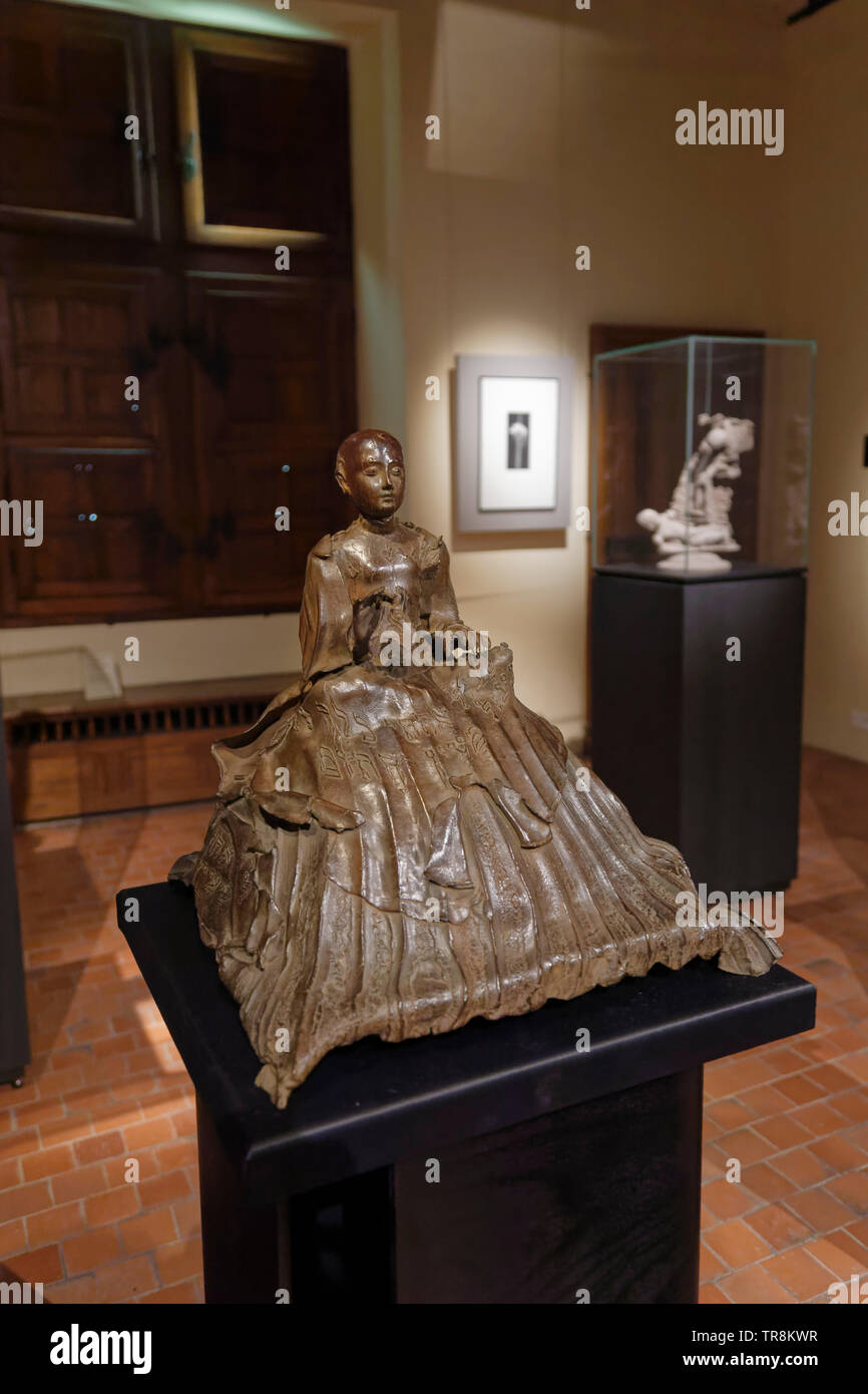 Tours, Frankreich. 24. Mai 2019. Werke von Georges Jenclos an Ausstellung Re-naissance (s) Der Capazza Galerie: Veronique Phitoussi/Alamy Stock Foto Stockfoto