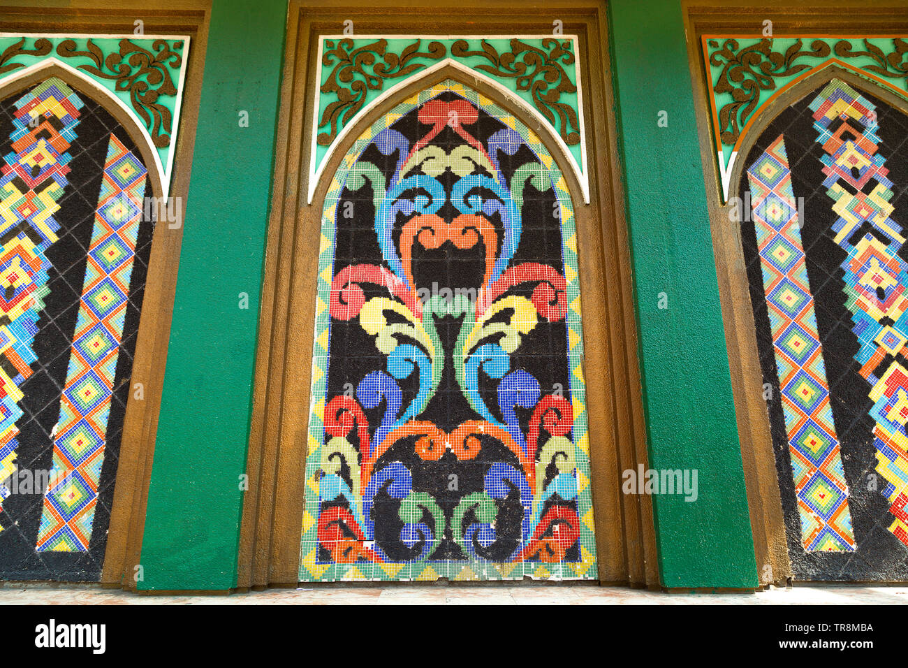 Mosaik Muster auf der Wand der Goldenen Moschee, Manila Stockfoto