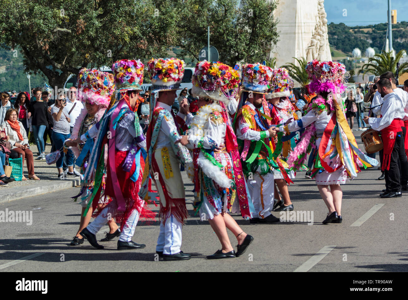 Lissabon, Portugal: 18. Mai 2019: Karneval von cobres Zeichen an der Iberischen Maske Festival Parade in Lissabon Stockfoto