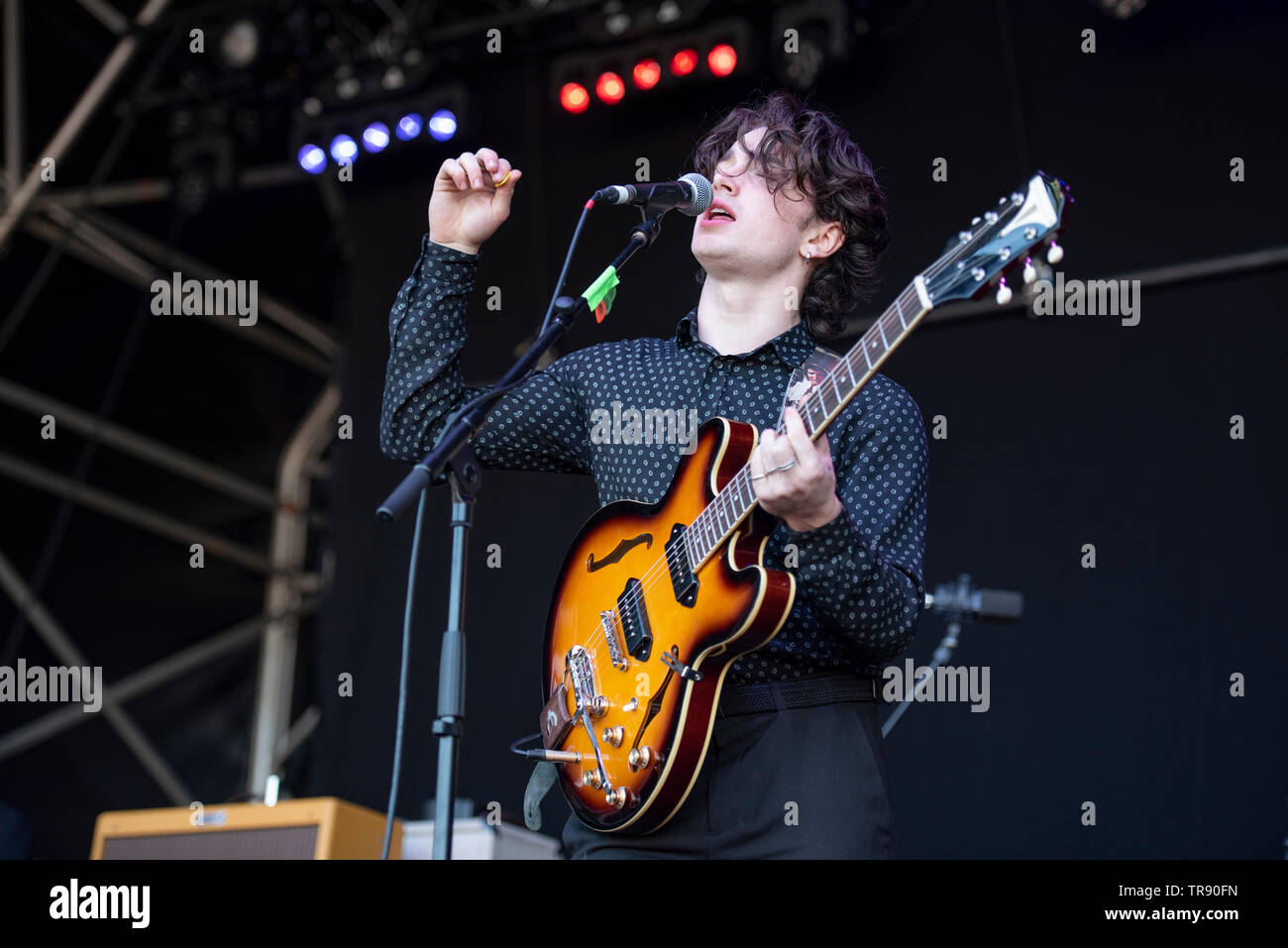 Warrington, Großbritannien. 26. Mai 2019. Bonos Sohn Elia Hewson führt mit seiner Band Inhalator am Nachbarschaft Weekender im Victoria Park, Warrington 26/05/2019 Stockfoto