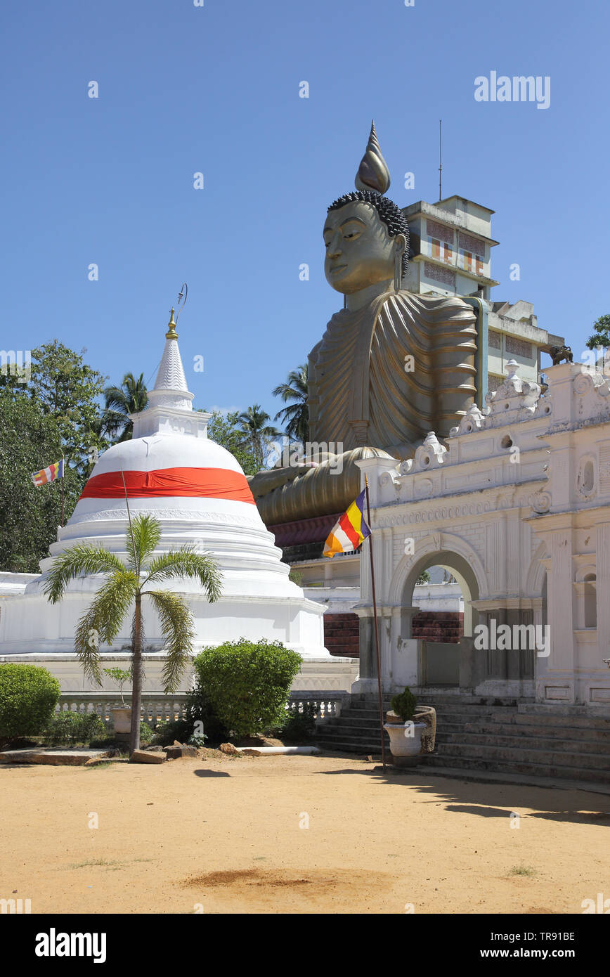 Der sitzende Buddha Statue an Wewurukannala Vihara in dickwella Sri Lanka Stockfoto