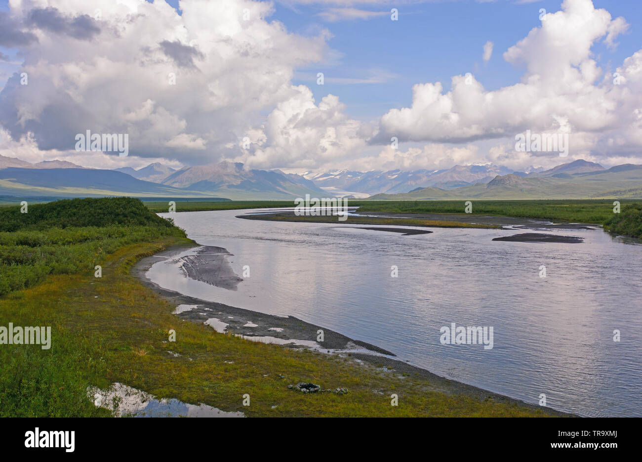 Maclaren Gletschers und Maclaren River entlang der Denali Highway in Alaska Stockfoto