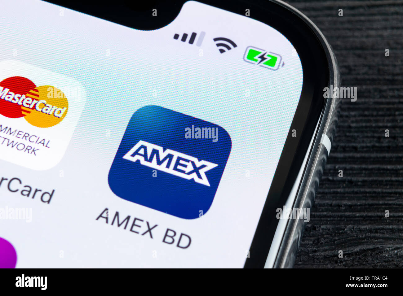 Sankt-Petersburg, Russland, 27. April 2018: Amex Symbol auf Apple iPhone X Bildschirm des Smartphones. Amex Symbol der App. American Express ist eine auf Stockfoto