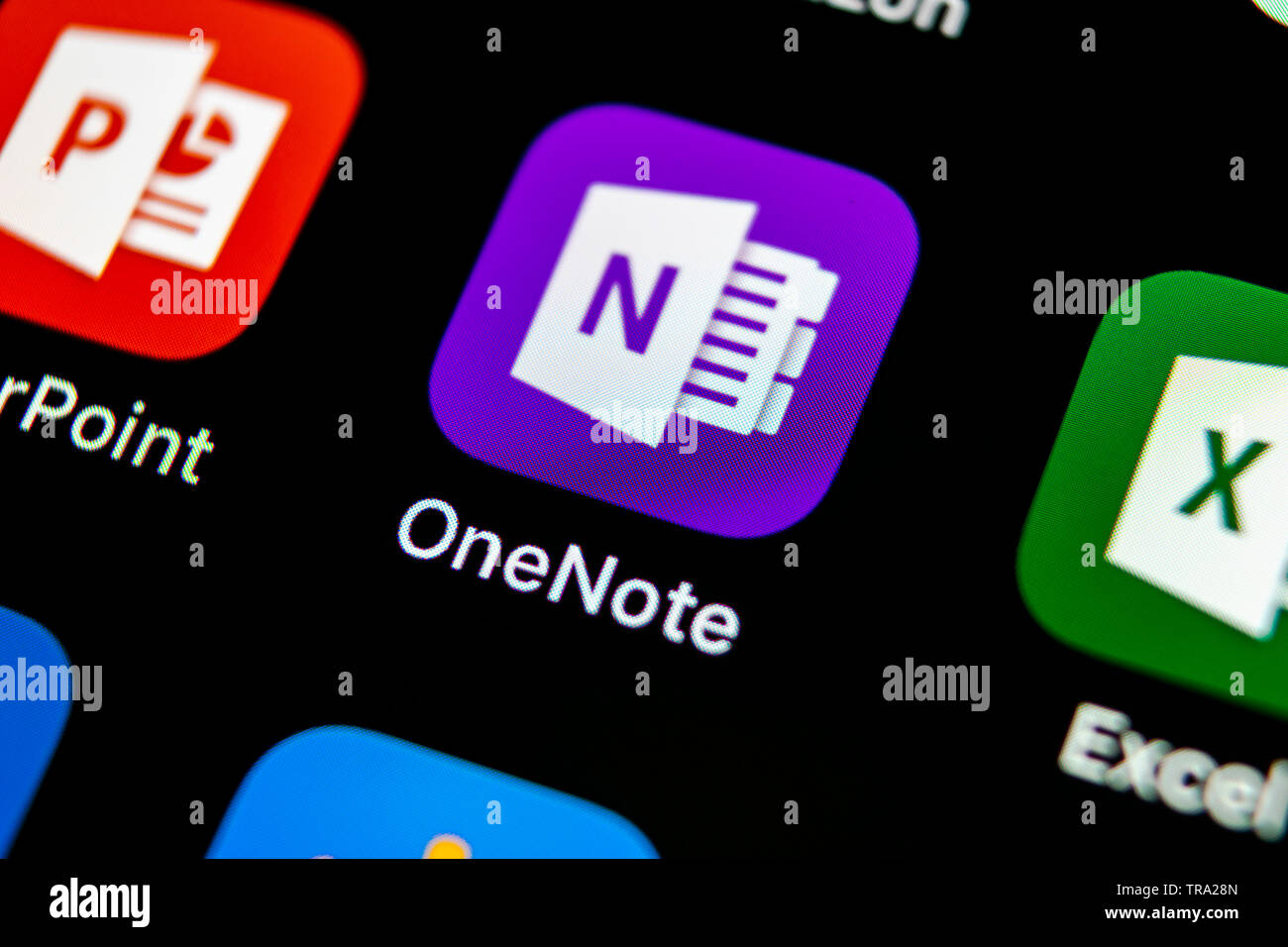 Sankt-Petersburg, Russland, 10. Mai 2018: Microsoft OneNote office Symbol auf Apple iPhone X-close-up. Microsoft eine Note App Symbol. Micr Stockfoto