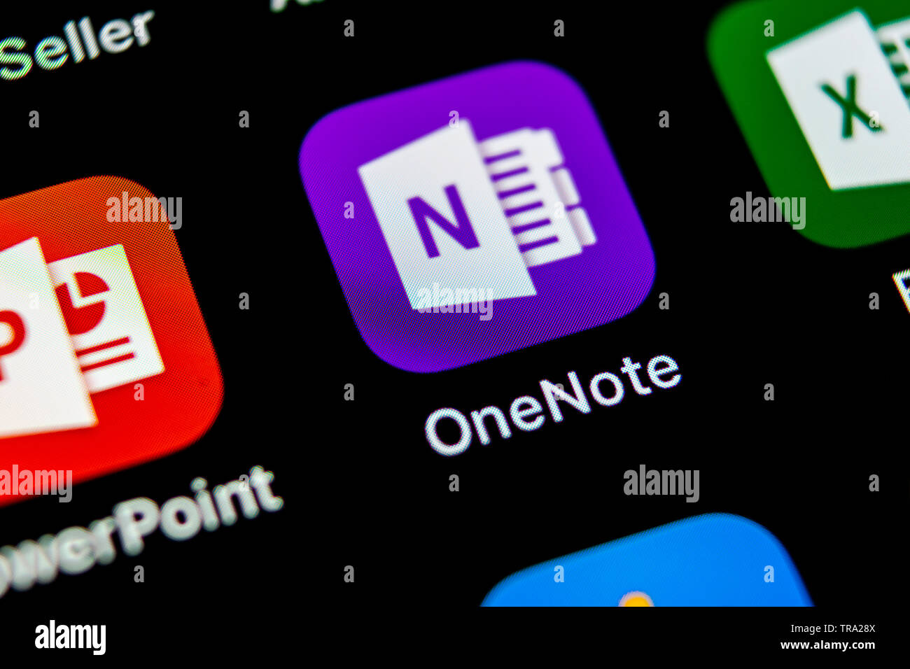 Sankt-Petersburg, Russland, 10. Mai 2018: Microsoft OneNote office Symbol auf Apple iPhone X-close-up. Microsoft eine Note App Symbol. Micr Stockfoto