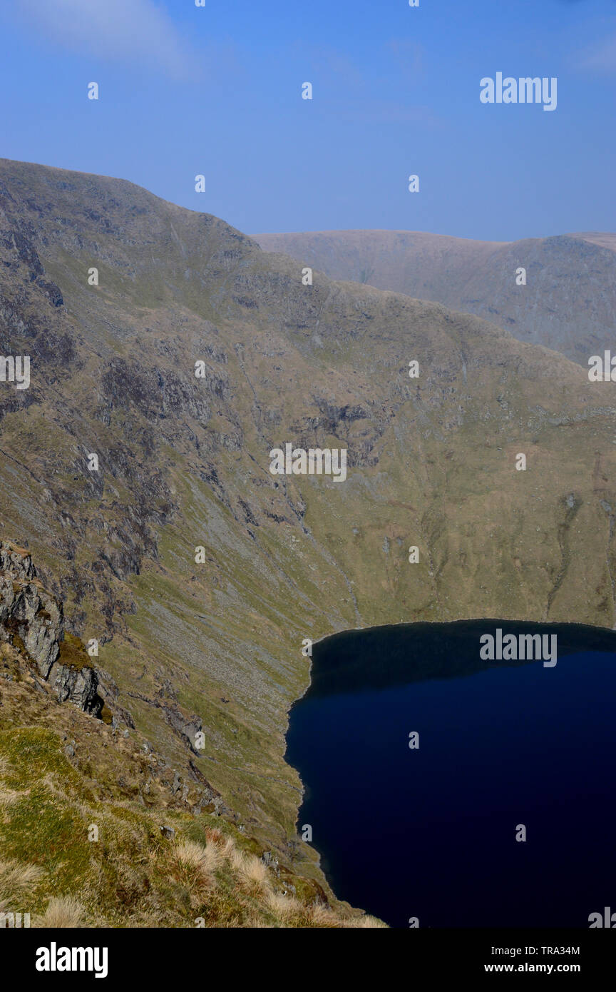 Blea Wasser, langen Stil und die Wainwright High Street von mardale Kranke Bell im Nationalpark Lake District, Cumbria, England, UK. Stockfoto