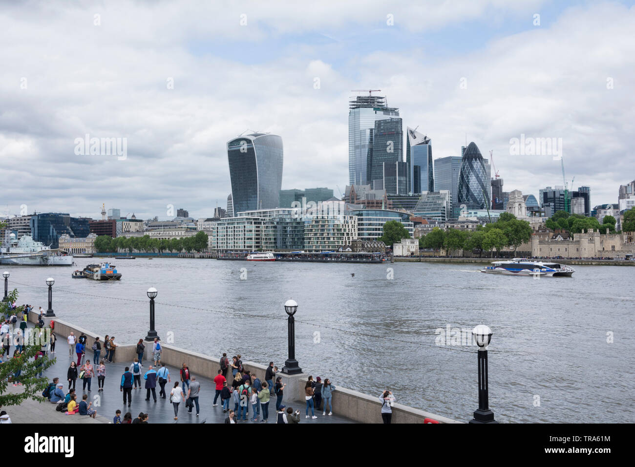 Der Stadt London überhaupt ändernden Skyline als neue Wolkenkratzer sind der Mischung hinzugefügt Stockfoto