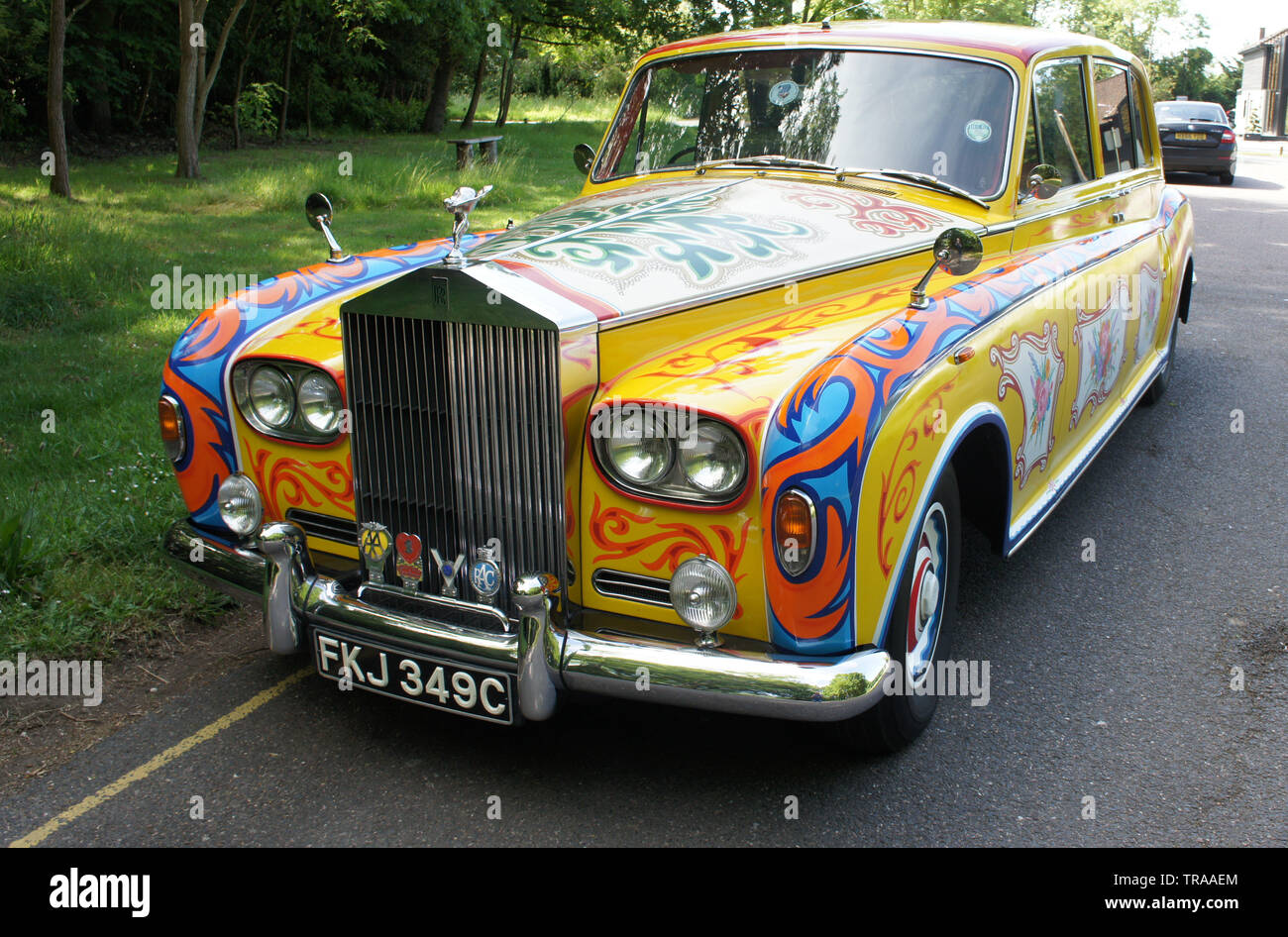 John Lennons legendäres psychedelisches Rolls-Royce Phantom V, ein lebendiges Symbol der Gegenkultur der 1960er Jahre und der Rock 'n' Roll-Geschichte Stockfoto