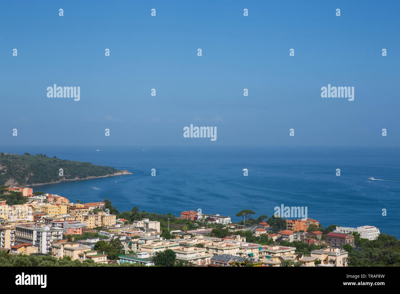 Sorrento, eine Stadt mit Blick auf die Bucht von Neapel im Süden Italiens. Stockfoto