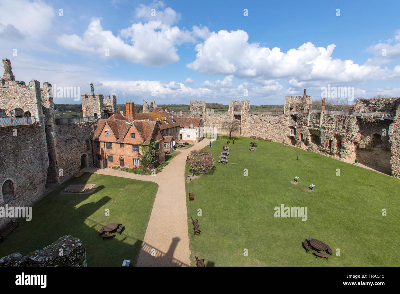 Framlingham Castle ist ein Schloss in der Marktgemeinde Framlingham in Suffolk in England. Eine frühe Motte und Bailey oder ringwork normannische Burg Stockfoto