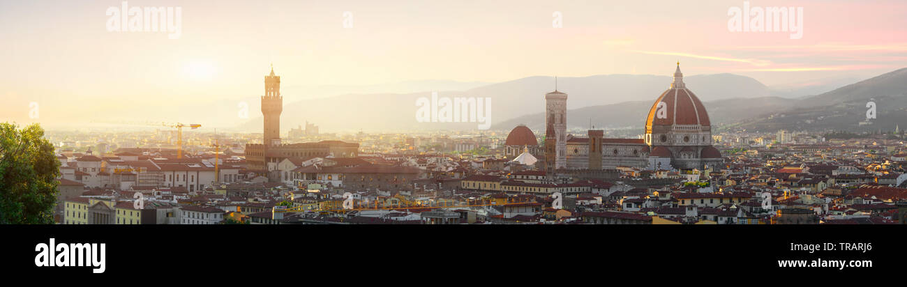 Panoramablick auf Florenz am frühen Morgen Stockfoto
