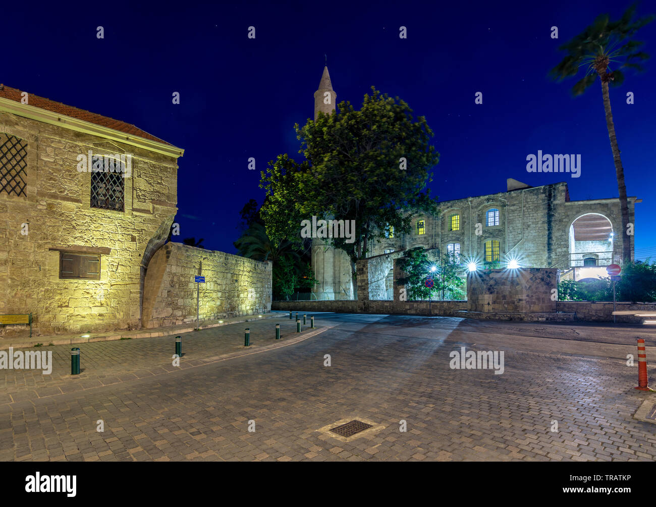 Das Schloss von Larnaca in der Nacht, auf der Insel Zypern Stockfoto