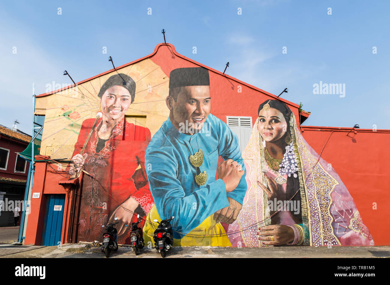 Malakka, Malaysia - 21. April 2019: Street Art auf dem Gebäude entlang der Malaysia Malacca Fluss, es als UNESCO-Weltkulturerbe erklärt wurde. Stockfoto